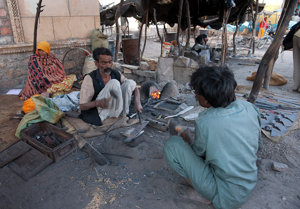 India_JanFeb_10_Jaisalmer_6904.jpg - Blacksmiths