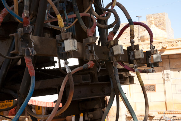 India_JanFeb_10_Jaisalmer_6914.jpg - Indian transformer.  Power outages are common all over India.