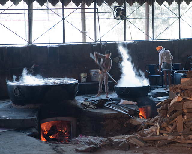 _DSC0621_2.jpg - The kitchen.  These big pots were always going