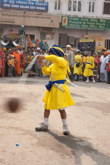 _DSC1273.jpg - Weighed ball.  This little guy almost lost control of the ball several times