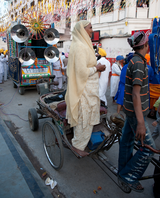 _DSC1388.jpg - Generator and sound wagon