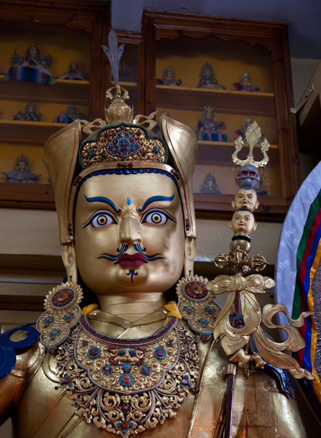 _DSC0211.jpg - Statue at the  Dalhi Lama Temple