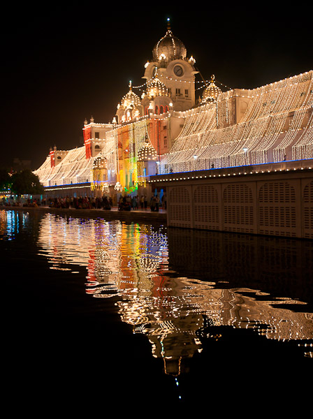 _DSC1600.jpg - 21x32 canvas.  Golden Temple at night, Amritsar.  Specially lit for the First Guru's Birthday, paid for by a Japanese TV station.