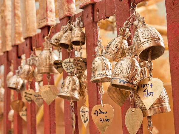 Thailand_Chiang_Mai_OctNovDec_2010_4174.jpg - Prayer Bells, Doi Suthep, Chiang Mai, Thailand