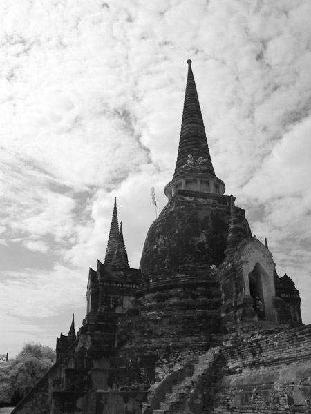 Thailand_OctNovDec_2010_Ayutthaya_Infrared_2565.jpg